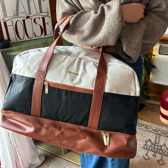 🌺Weekender Travel Women Duffle Bags: Large Duffel Overnight Bag - Picture 2 of 9